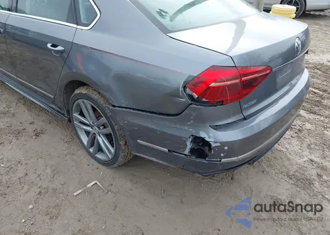 2017 Volkswagen Passat 1.8T R-Line from USA, damaged, VIN 1VWDT7A32HC056376